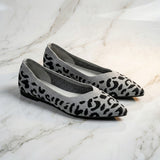 Paula - Sabrinas de renda com estampado de leopardo