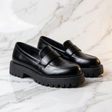 Mocassins Femininos com Design Ortopédico e Saltos em Cetim