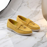 Mocassins Femininos Beiges com Cordão Decorativo
